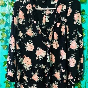 Baggy Floral Blouse🌿